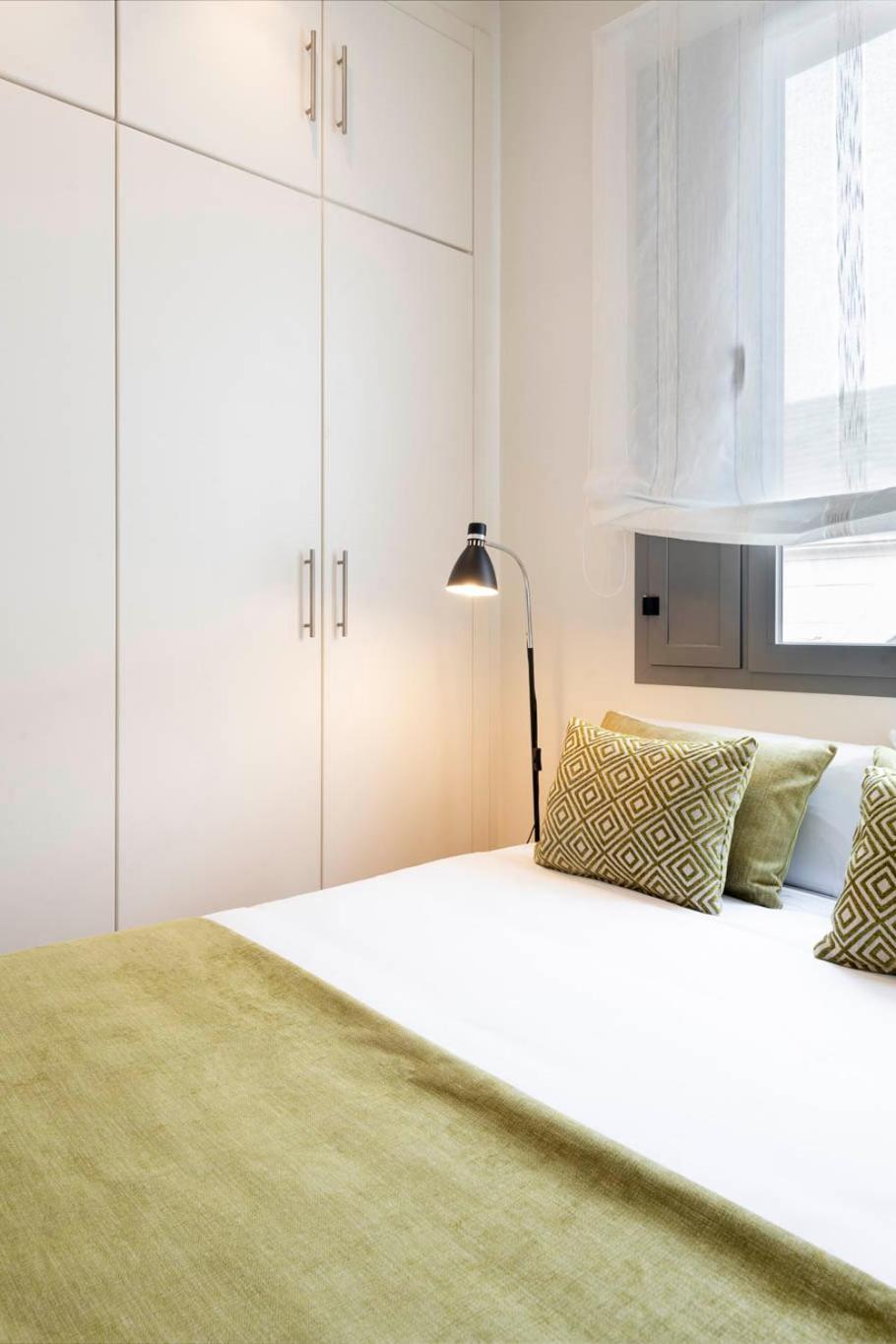 Apartamento Familiar Nuevo De Diseno En La Mejor Zona De Triana, Parking Included Sevilla Exterior foto